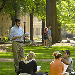 Image of people on the Horseshoe