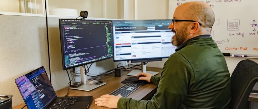 employee working at a computer 