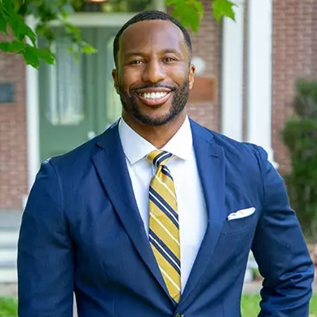 Jarett Gerald headshot